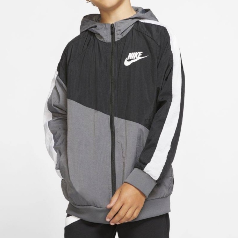 NWT Nike’s Boys Sportswear Amplify Jacket